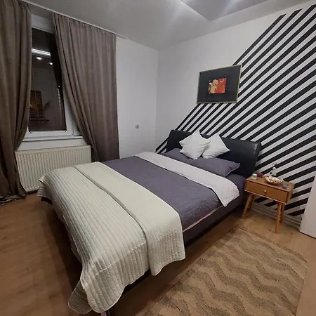 The Skver-elegant Apartmant