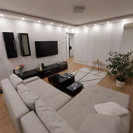 The Skver-elegant Apartmant 公寓