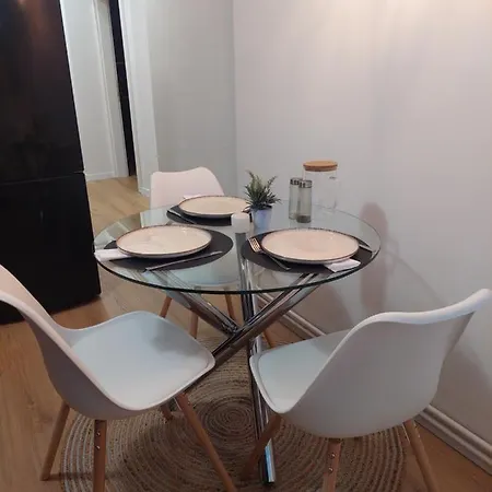 Апартаменты The Skver-elegant Apartmant