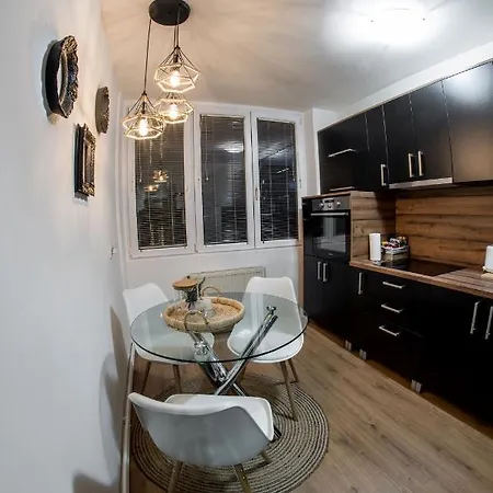 The Skver-elegant Apartmant