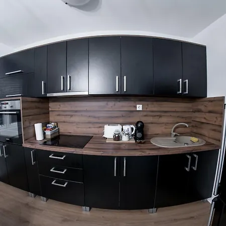Апартаменты The Skver-elegant Apartmant