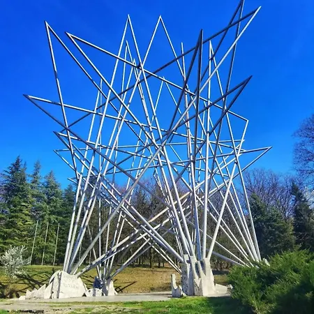 The Skver-elegant Apartmant Апартаменты *