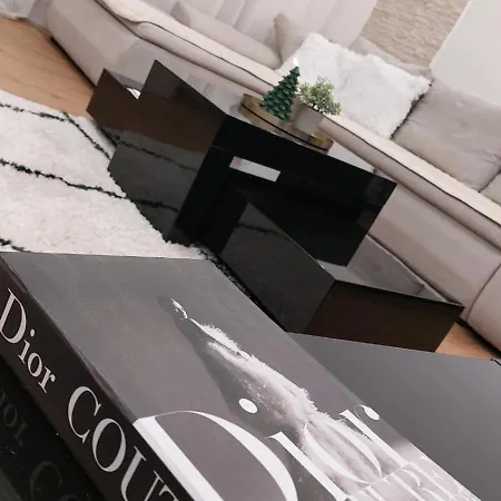 The Skver-elegant Apartmant